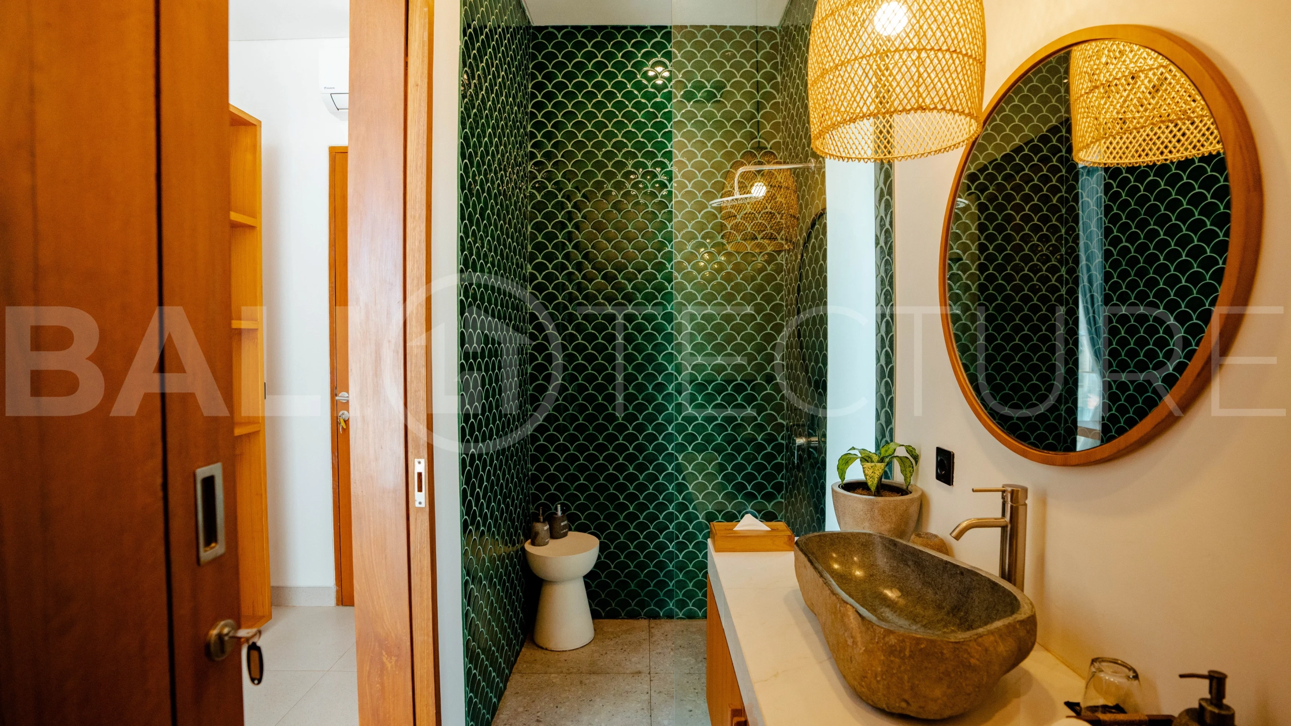 Charming-3-Bedroom-Villa-for-Sale-near-the-Famous-Nuanu-City-in-Nyanyi-Bali-12