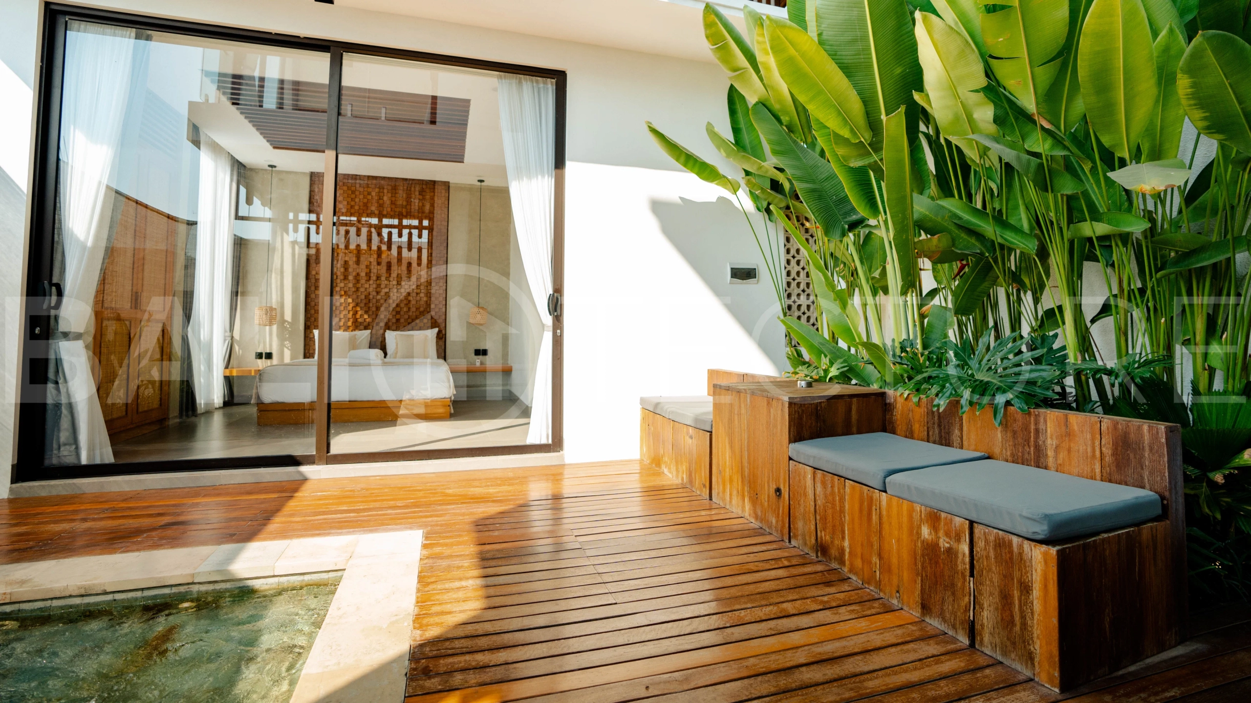 Charming-3-Bedroom-Villa-for-Sale-near-the-Famous-Nuanu-City-in-Nyanyi-Bali-15