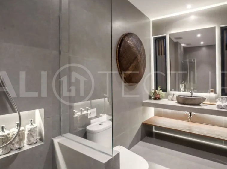 Magnificent Ricefield View 5 Bedroom Villa for Sale in the Heart of Ubud Bali 17