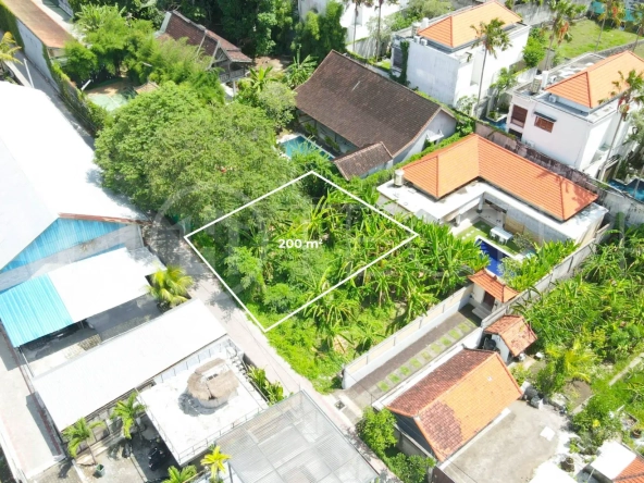 200 m2 Freehold Land for Sale in Umalas2