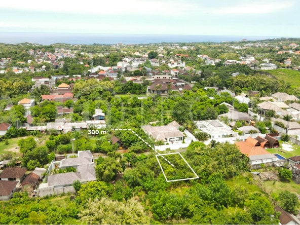 A Rare Find Small Land for Sale in Ungasan3