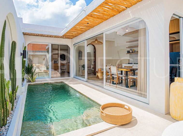 Charming-Mediterranean-Villa-for-Sale-in-Pererenan-Bali-1