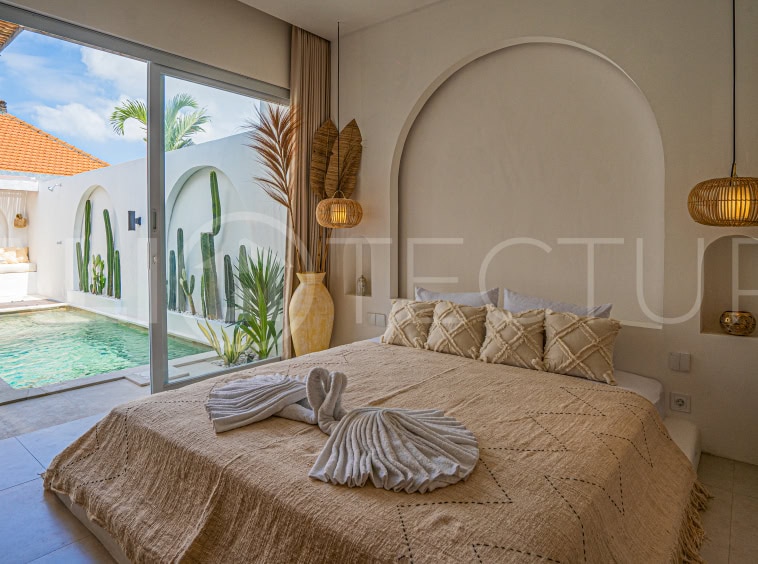 Charming-Mediterranean-Villa-for-Sale-in-Pererenan-Bali-10