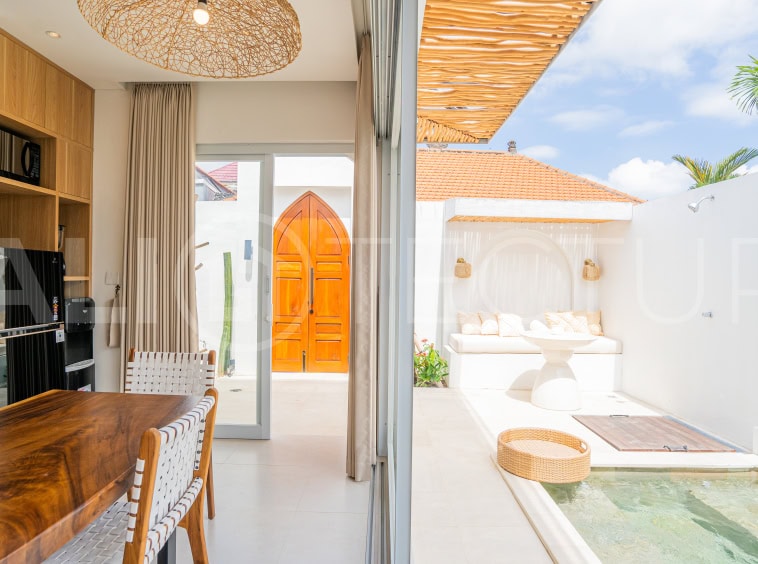 Charming-Mediterranean-Villa-for-Sale-in-Pererenan-Bali-16