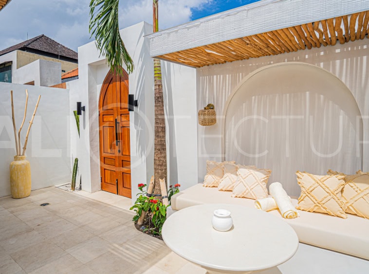 Charming-Mediterranean-Villa-for-Sale-in-Pererenan-Bali-18