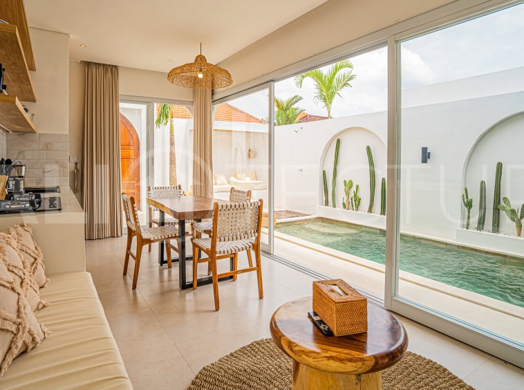 Charming-Mediterranean-Villa-for-Sale-in-Pererenan-Bali-3