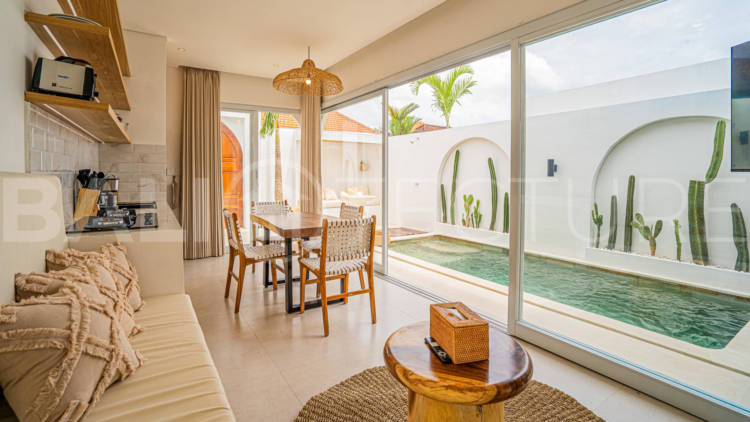 Charming-Mediterranean-Villa-for-Sale-in-Pererenan-Bali-3