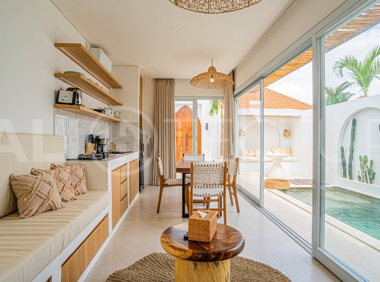 Charming-Mediterranean-Villa-for-Sale-in-Pererenan-Bali-5
