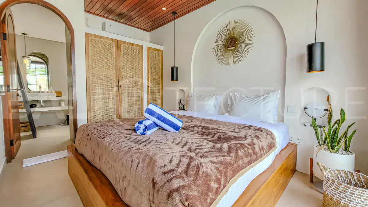 Contemporary-4-Bedroom-Villa-for-Sale-in-Semer-Kerobokan-11