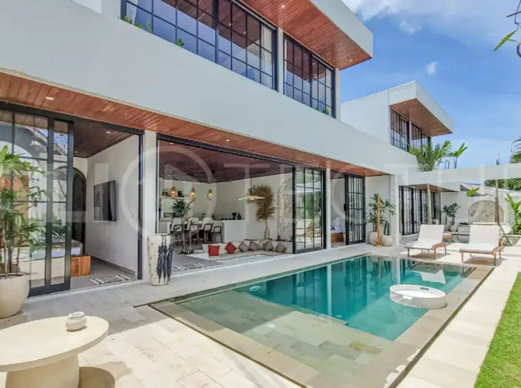 Contemporary-4-Bedroom-Villa-for-Sale-in-Semer-Kerobokan-18