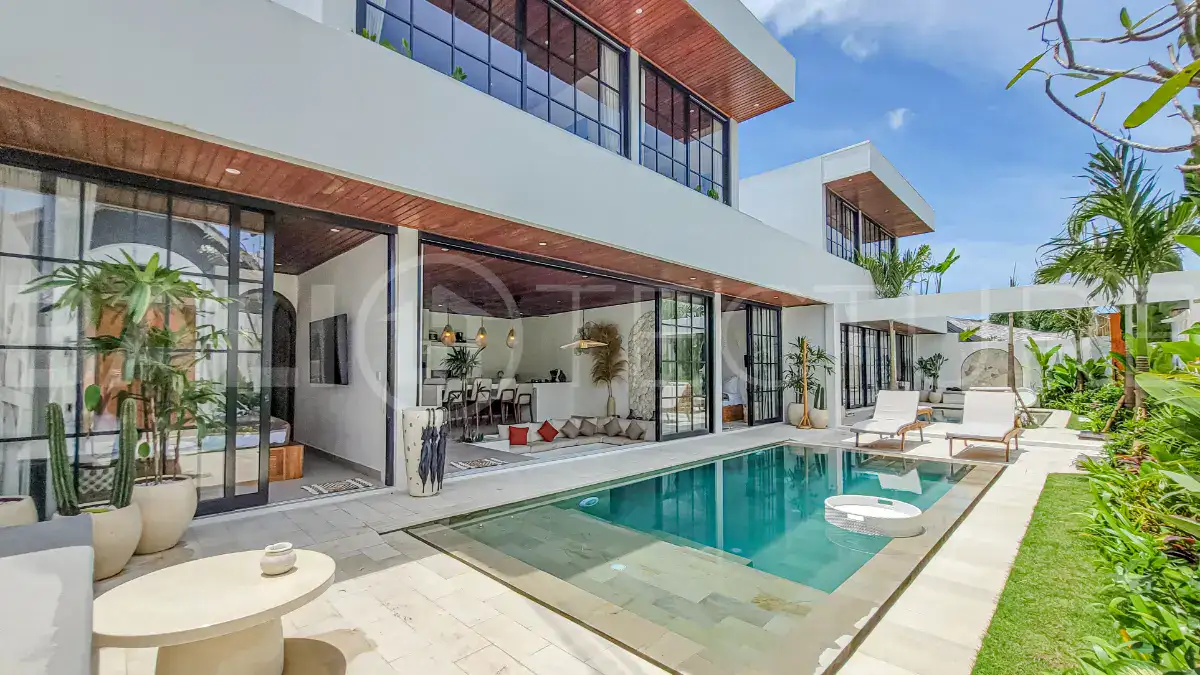 Contemporary-4-Bedroom-Villa-for-Sale-in-Semer-Kerobokan-18