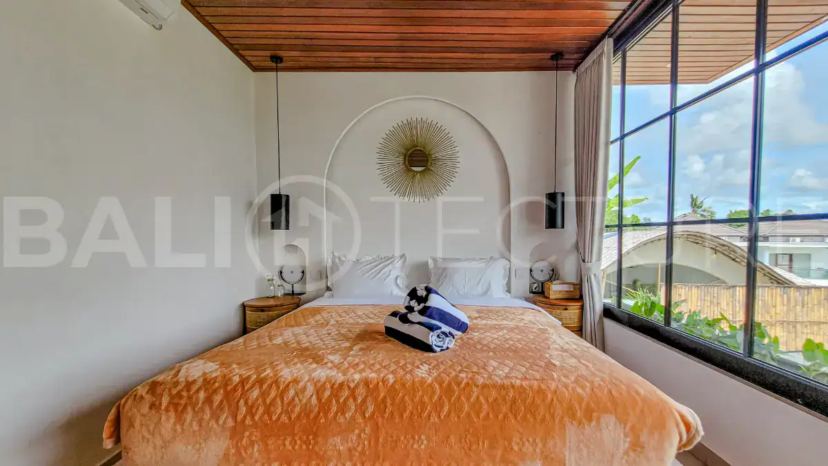Contemporary-4-Bedroom-Villa-for-Sale-in-Semer-Kerobokan-2