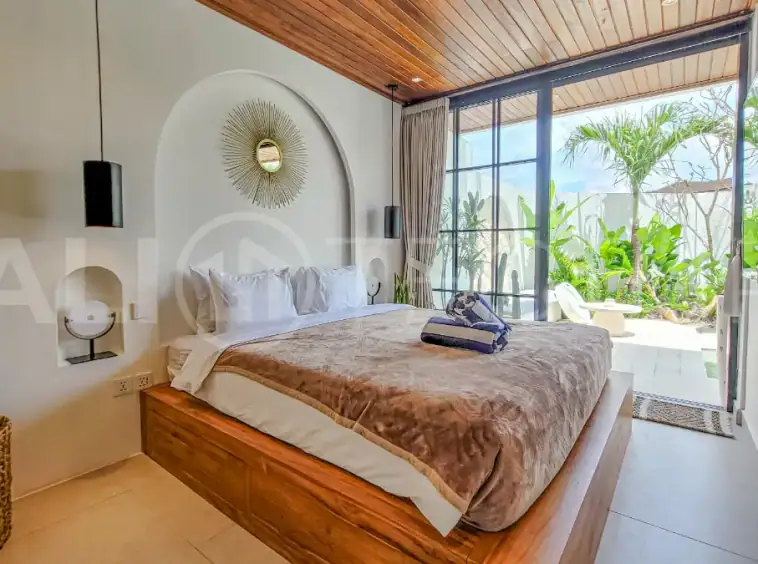 Contemporary-4-Bedroom-Villa-for-Sale-in-Semer-Kerobokan-7