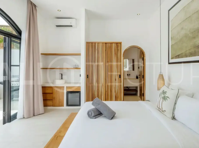 Mediterranean-2-Bedroom-Villa-for-Sale-near-Bingin-Beach-13