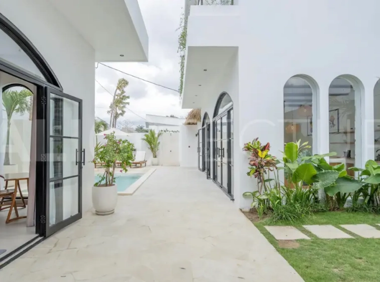 Mediterranean-2-Bedroom-Villa-for-Sale-near-Bingin-Beach-8