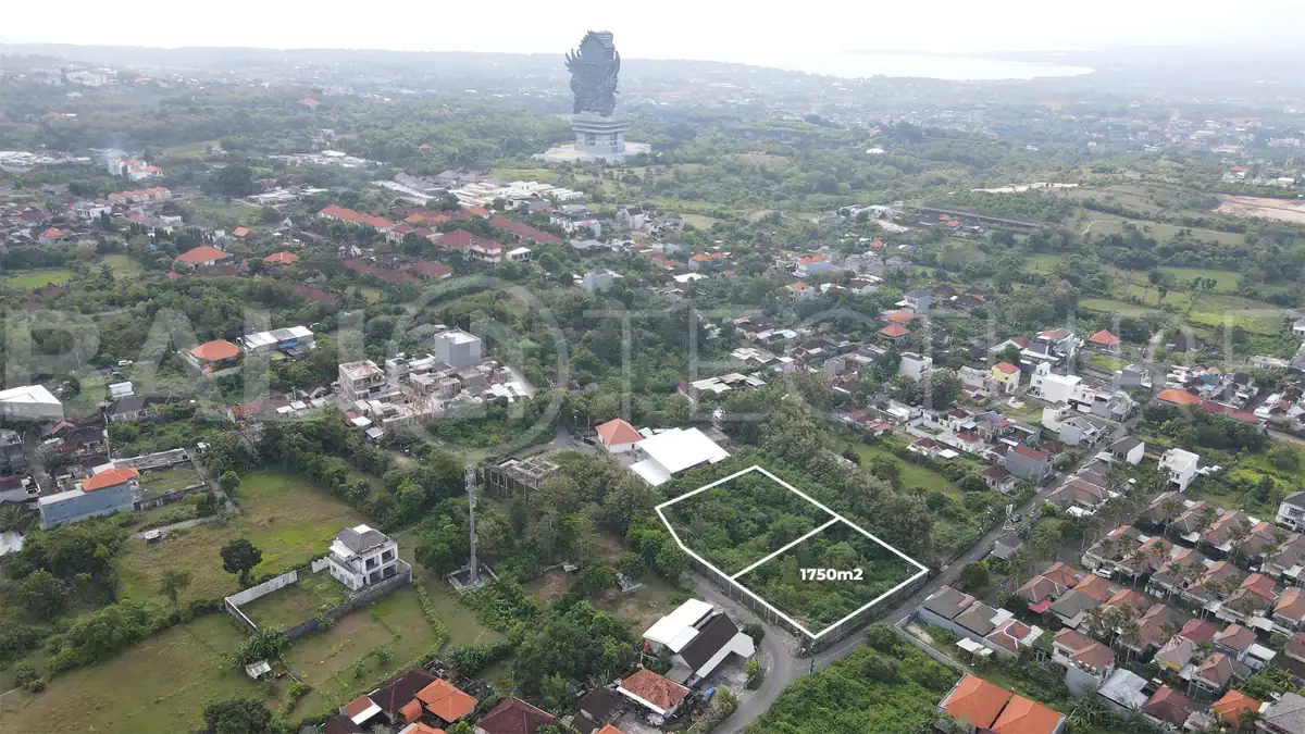Street-Hook-Land-for-Sale-in-Ungasan-Bali-2-of-7