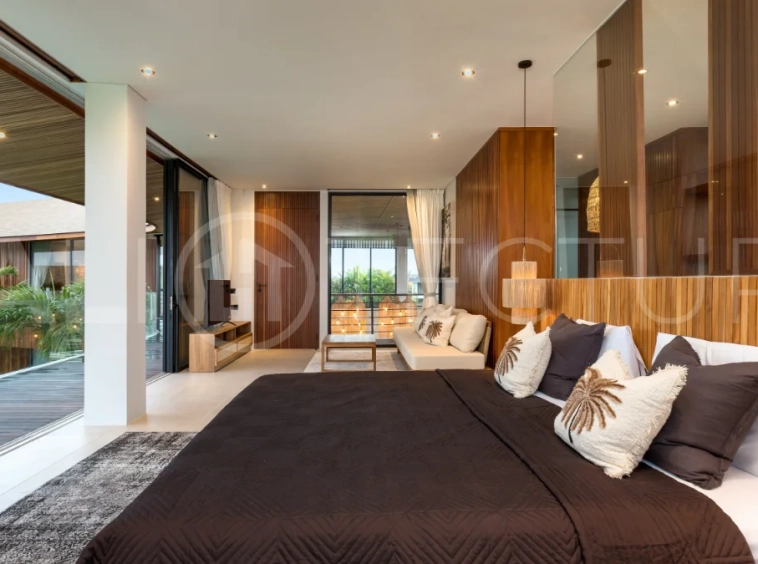 Tropical-Grand-Villa-for-Sale-in-Tumbak-Bayuh-Bali-38
