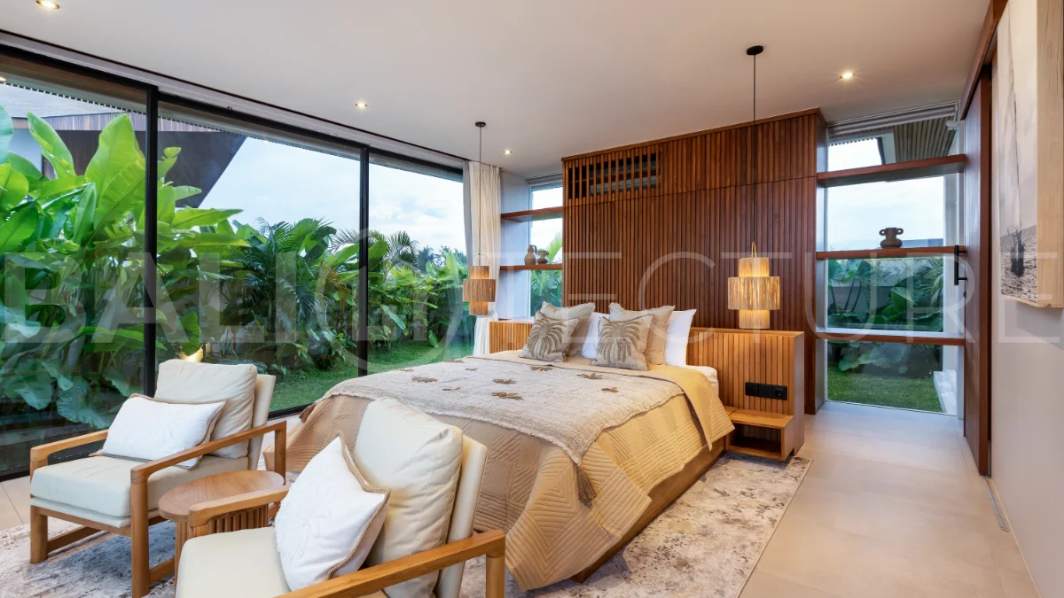 Tropical-Grand-Villa-for-Sale-in-Tumbak-Bayuh-Bali-58