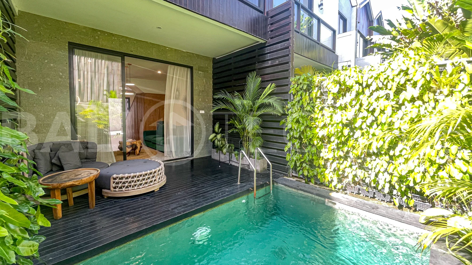 Charming-2-Bedroom-Villa-for-Sale-near-Berawa-Beach-1