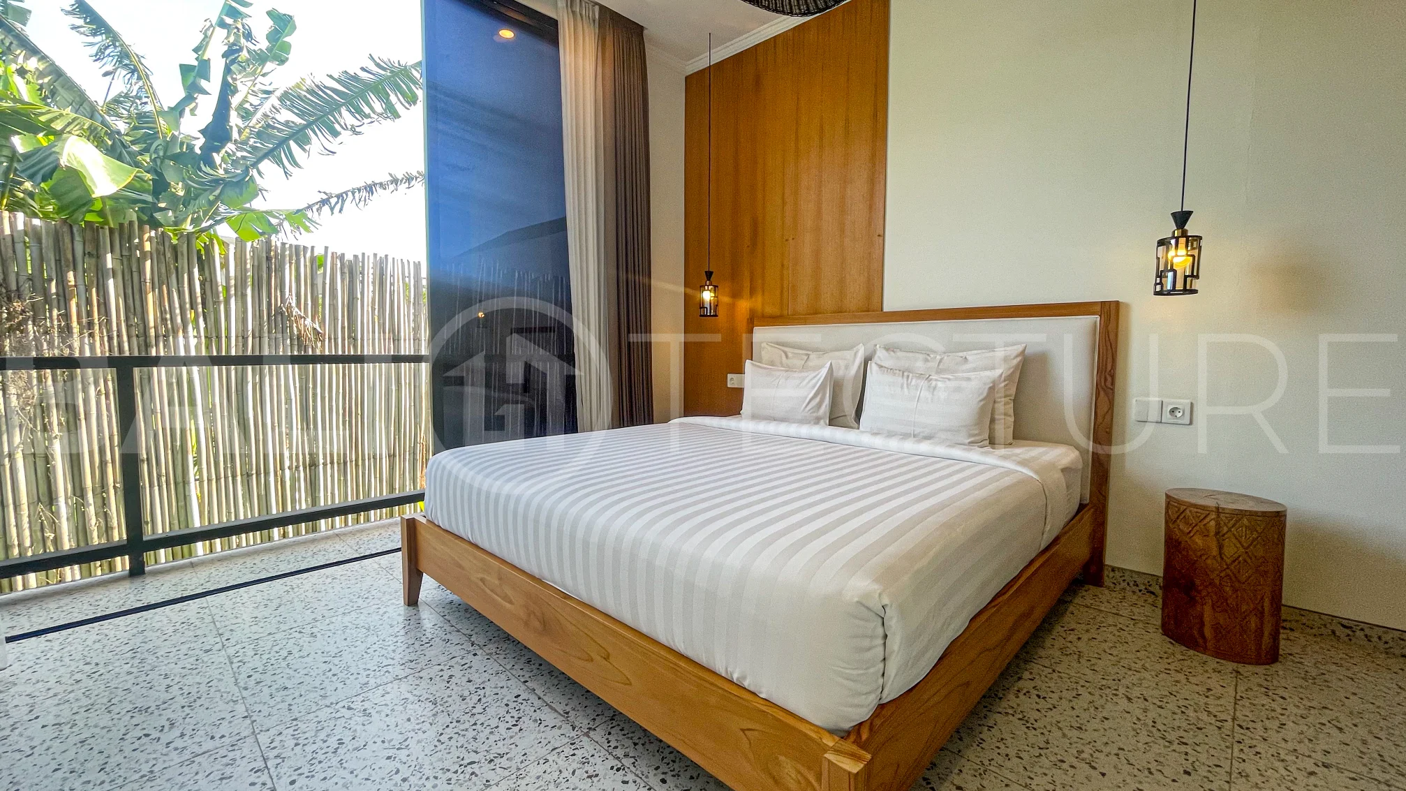 Charming-2-Bedroom-Villa-for-Sale-near-Berawa-Beach-16