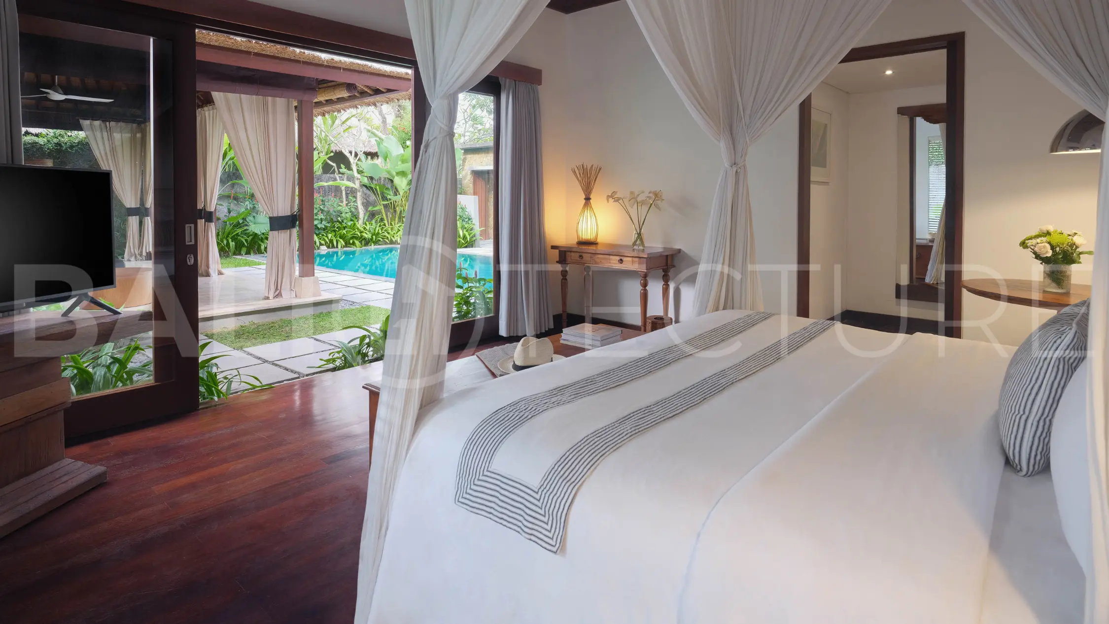 Modern Balinese Villa with Open Design and Big Pool in Seminyak for Sale 4