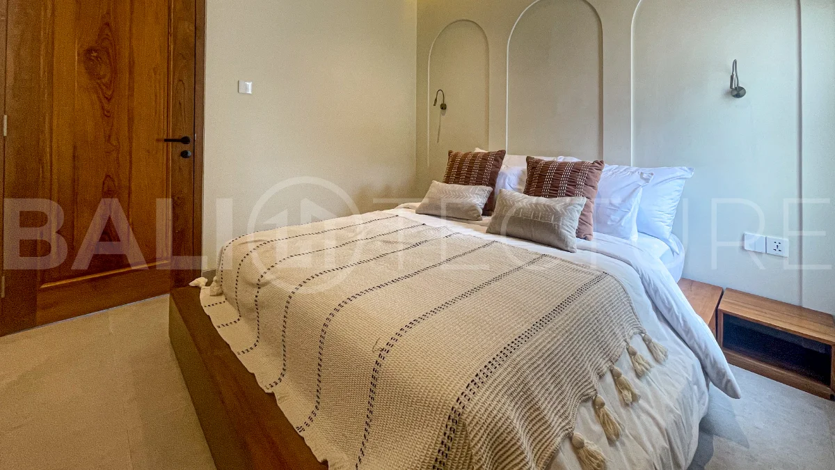 Charming-3-Bedroom-Villa-for-Sale-in-a-Tranquil-Area-of-Seminyak-2
