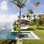 Clifftop-Luxury-Villa-with-5-Bedrooms-and-Uninterrupted-Ocean-Views-1