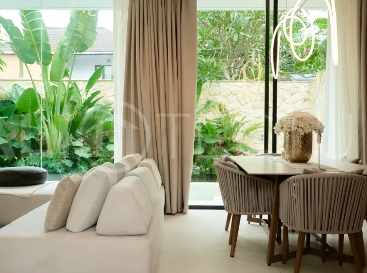 Cozy Modern Villa Near Canggu, Minutes from Beaches16