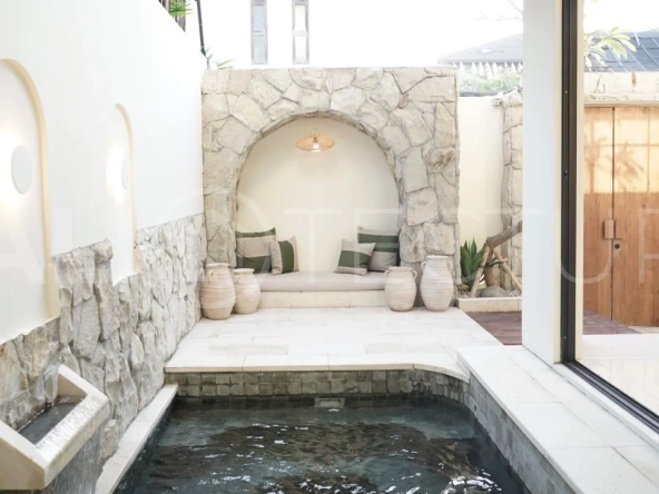 Modern-Villa-for-Sale-in-the-Heart-of-Seminyak-Bali-5