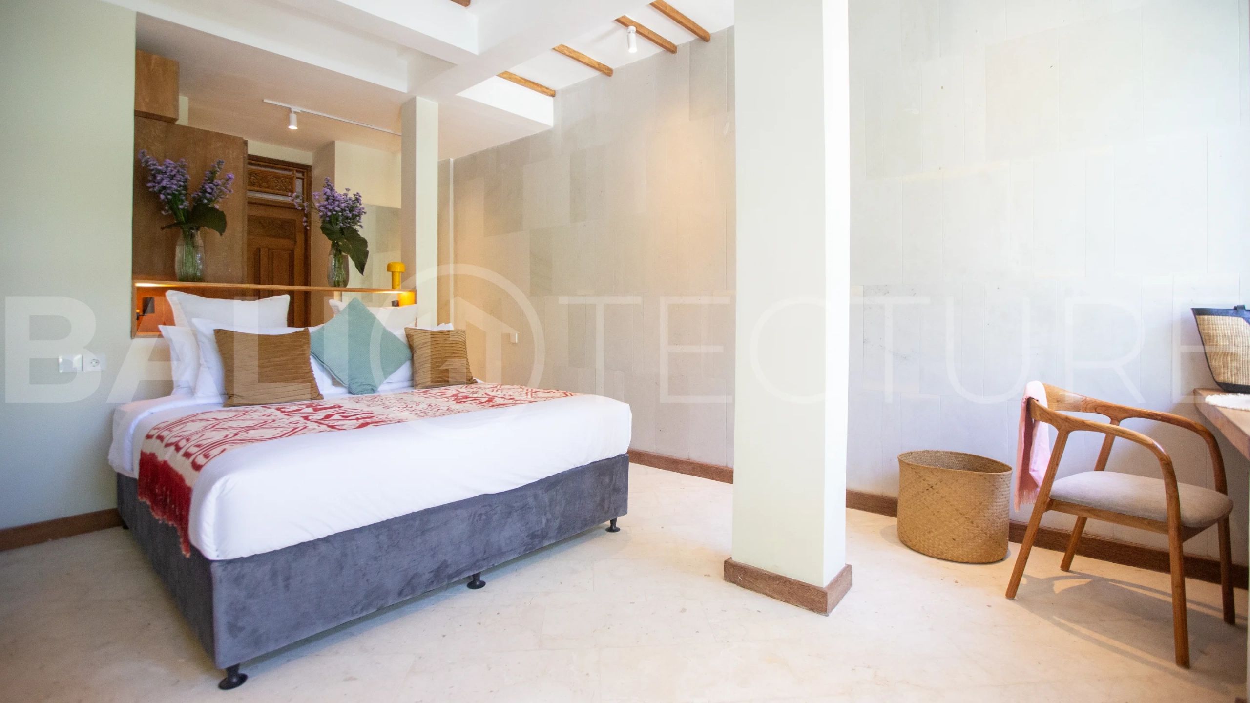 Strategic-3-Bedroom-Villa-for-Sale-in-the-Heart-of-Berawa-Canggu-1