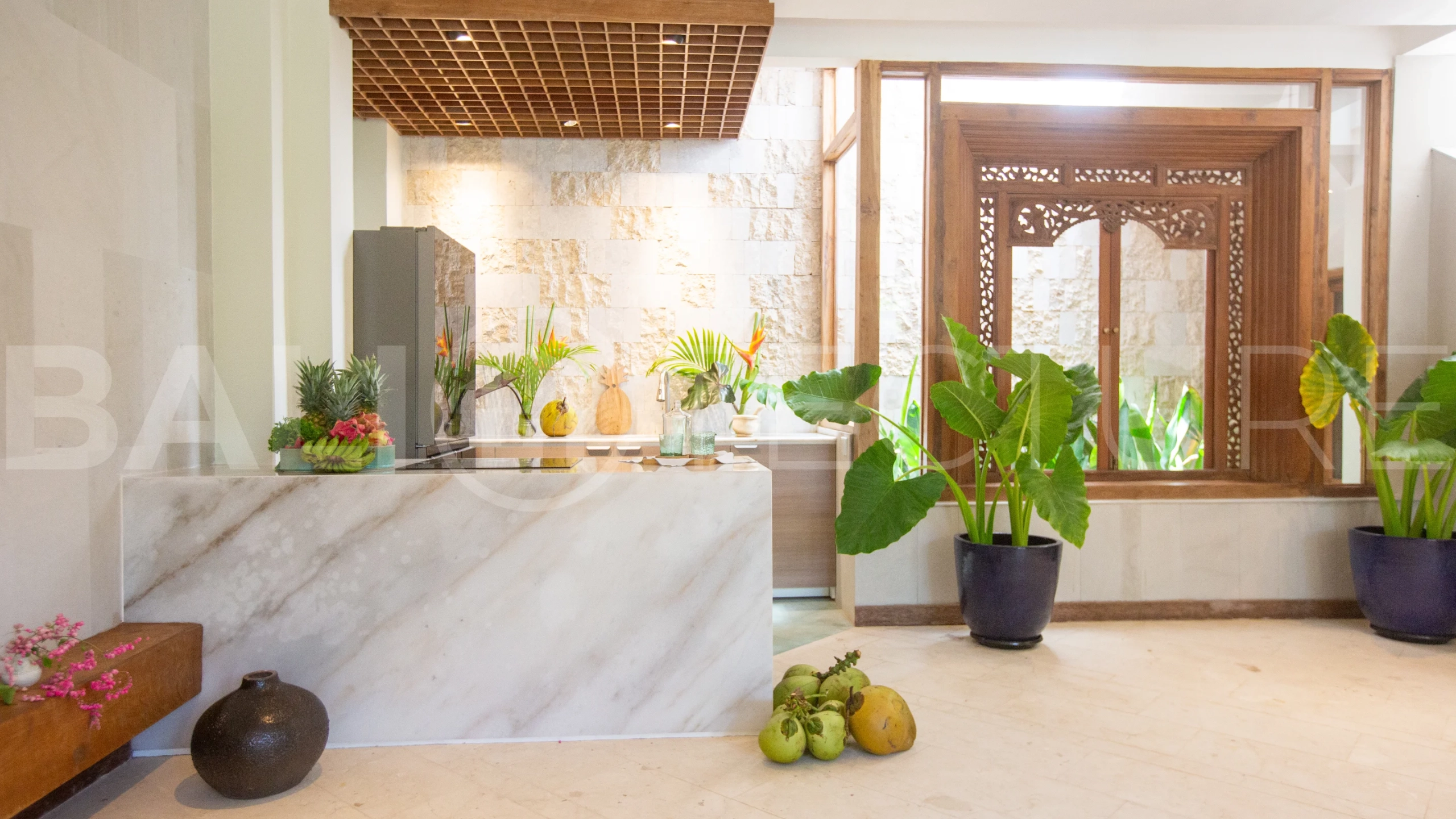 Strategic-3-Bedroom-Villa-for-Sale-in-the-Heart-of-Berawa-Canggu-12