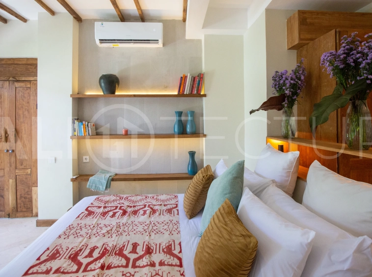 Strategic-3-Bedroom-Villa-for-Sale-in-the-Heart-of-Berawa-Canggu-2-