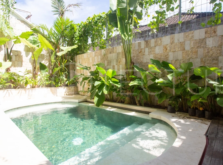 Strategic-3-Bedroom-Villa-for-Sale-in-the-Heart-of-Berawa-Canggu-25
