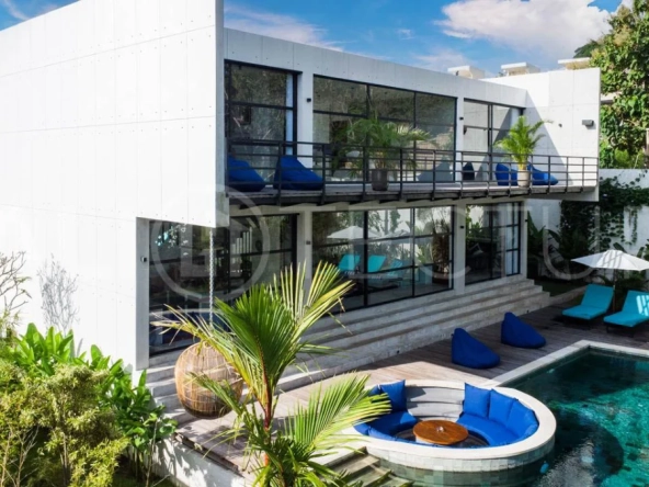 Minimalist Bingin Villa with 3 Ensuite Bedrooms and Private Pool6