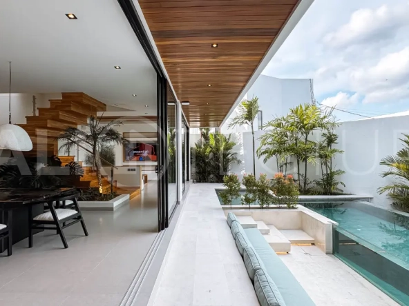 Select Modern Minimalist 4BR Villa, Garden & Pool, Ideal for Living or Rental for Sale in Tumbak Bayuh Modern Minimalist 4BR Villa, Garden & Pool, Ideal for Living or Rental for Sale in Tumbak Bayuh 1