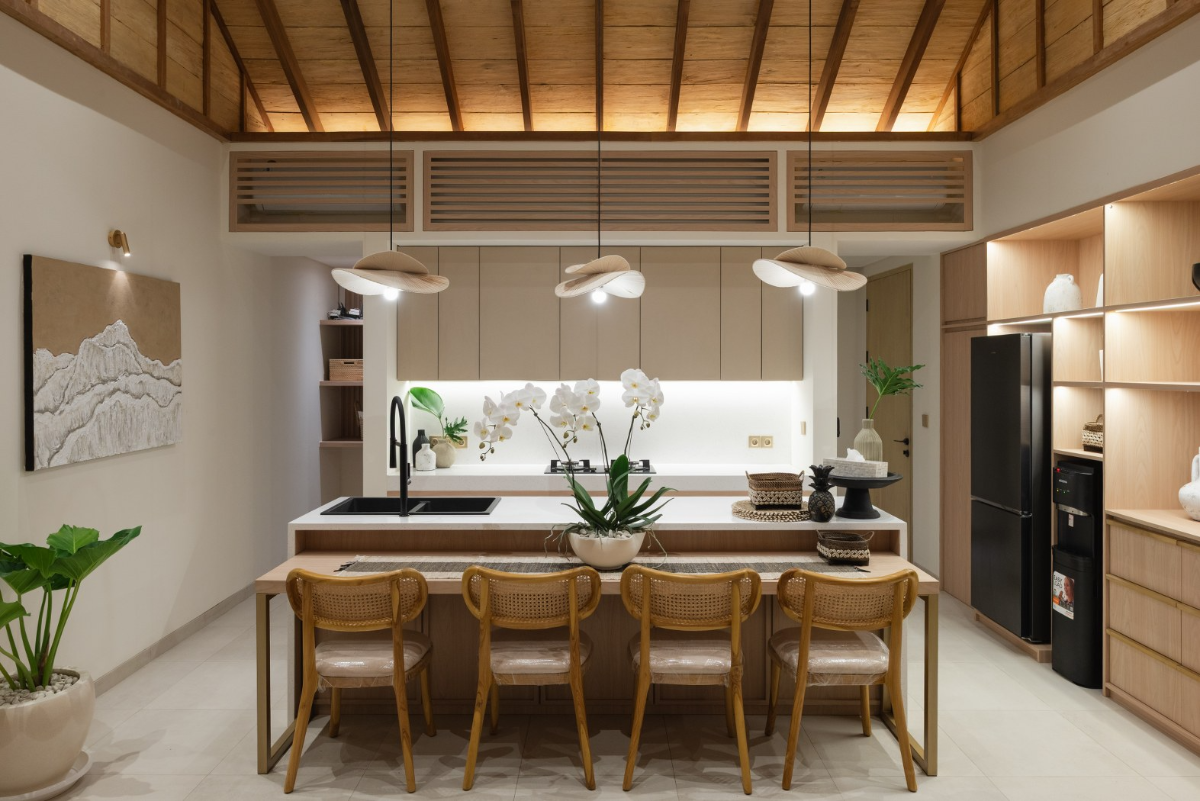 Contemporary Two Bedroom Villa for Sale in Babakan 17