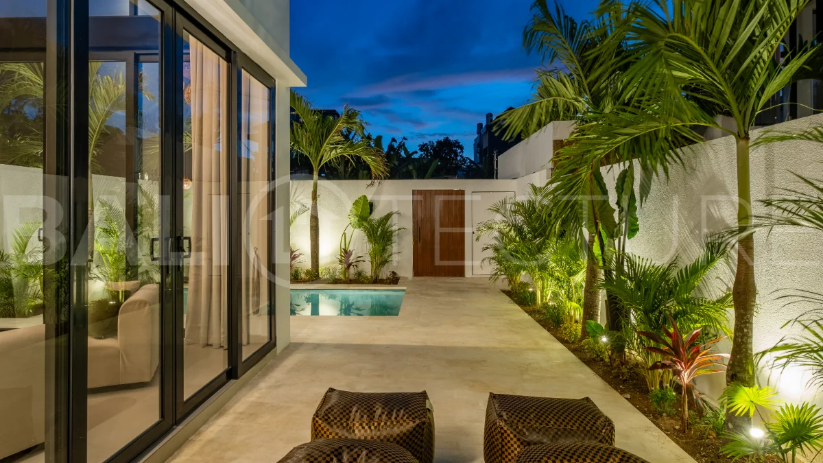 Brand-New-Modern-Villa-for-Sale-in-Padonan-Canggu-20
