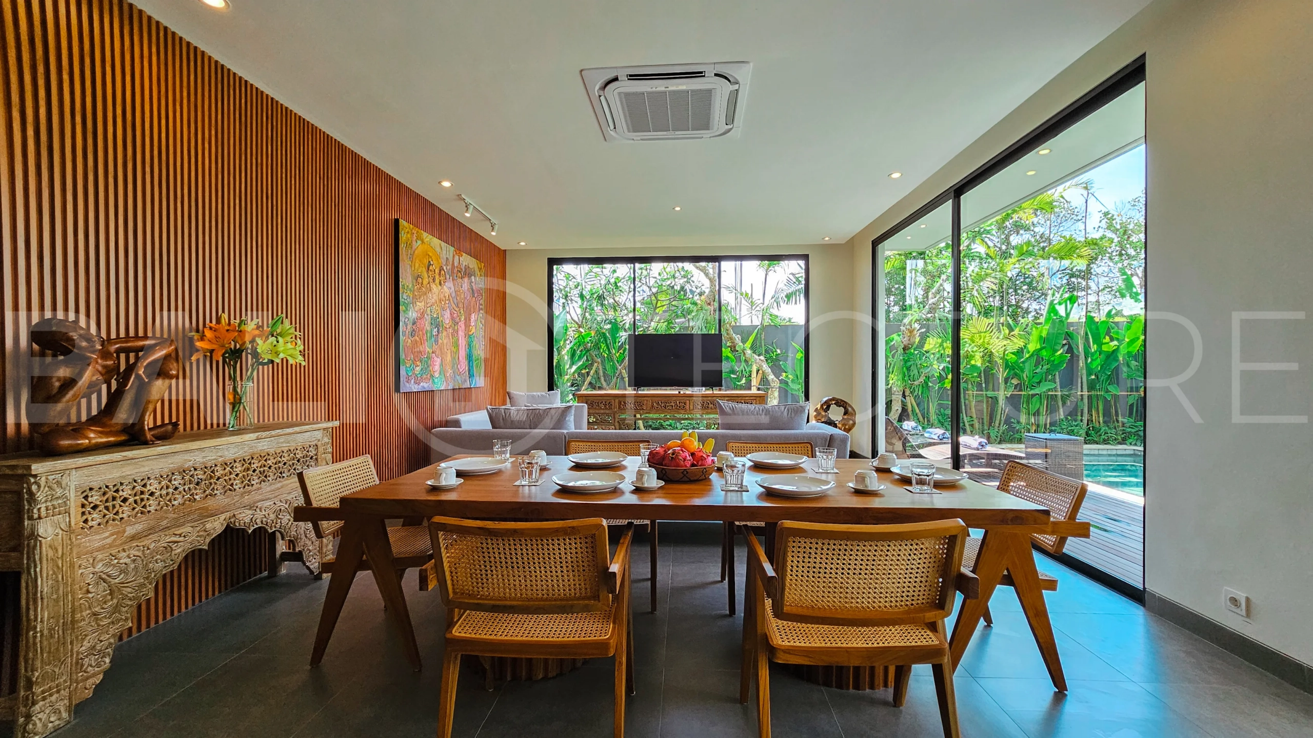 Ricefield-View-3-Bedroom-Villa-for-Sale-in-Mas-Ubud-11