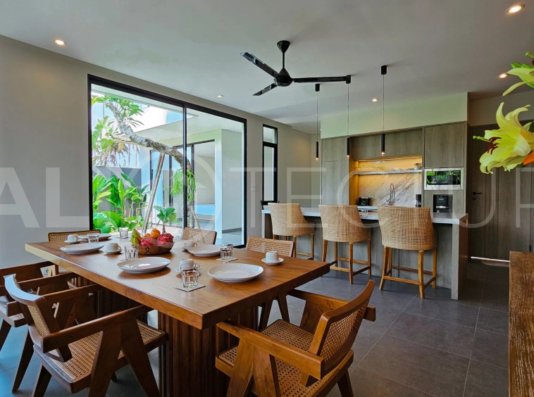 Ricefield-View-3-Bedroom-Villa-for-Sale-in-Mas-Ubud-12
