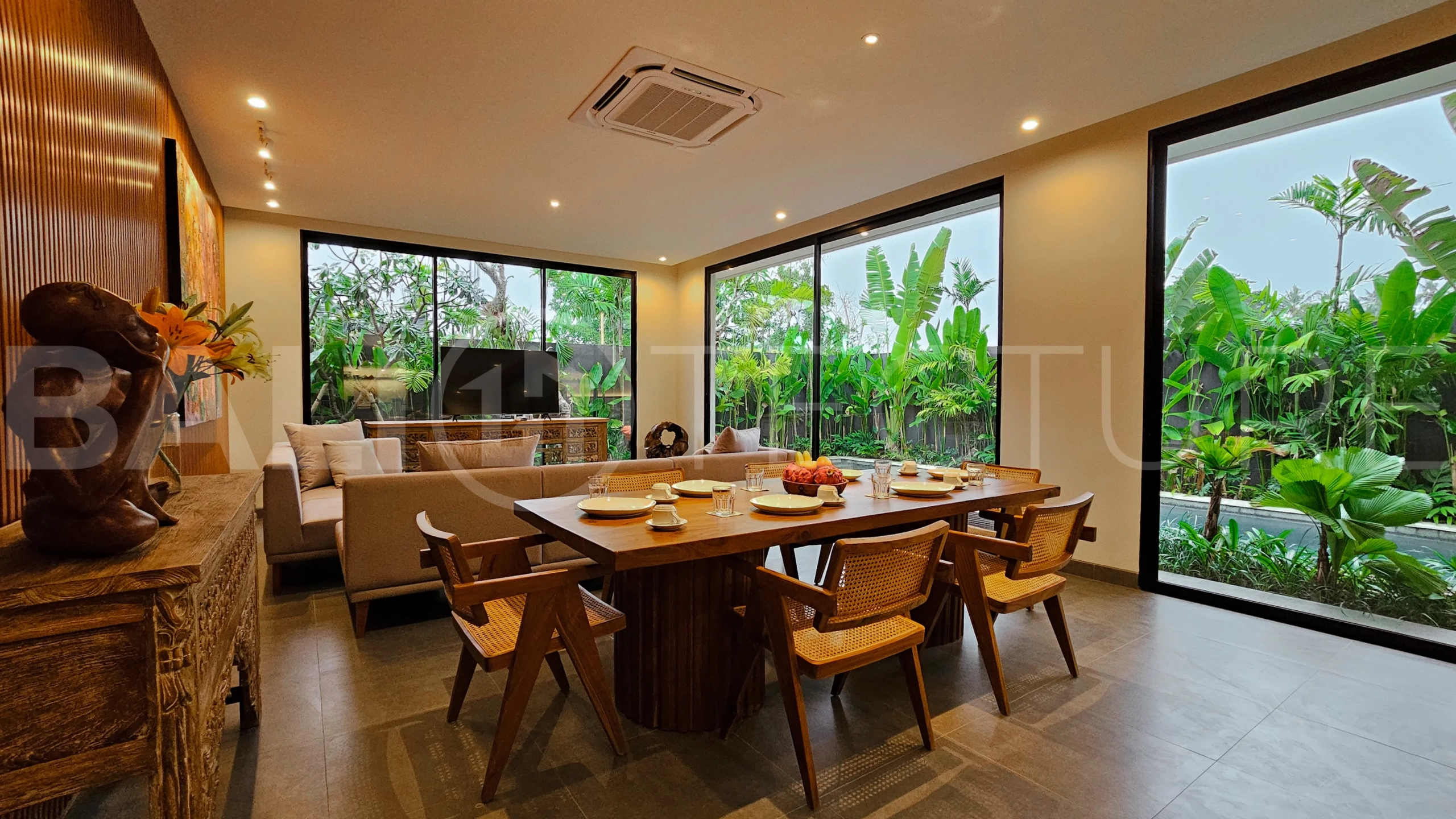 Ricefield-View-3-Bedroom-Villa-for-Sale-in-Mas-Ubud-17