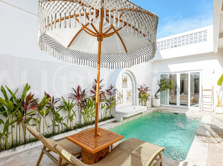 Modern 2-Bedroom Villa in Padonan Minutes to Canggu Hotspots11