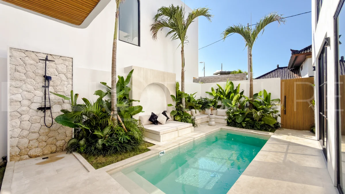 Modern tropical luxury villa at Solas Villas in Bingin, Bali, featuring contemporary architecture, stylish interiors, a private infinity pool, and a rooftop terrace with panoramic ocean views. Surrounded by lush tropical scenery, the villa offers a sophisticated coastal lifestyle with high-quality finishes and functional living spaces. Scheduled for completion in late 2025, this exclusive property is located in one of Bali's most desirable destinations and is eligible for buyer financing.