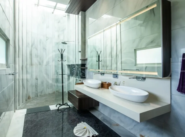 Sophisticated-Cliffside-Villa-with-Stunning-Ocean-Views-for-Sale-near-Pandawa-Beach-Bali-14