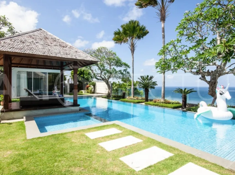 Sophisticated-Cliffside-Villa-with-Stunning-Ocean-Views-for-Sale-near-Pandawa-Beach-Bali-18
