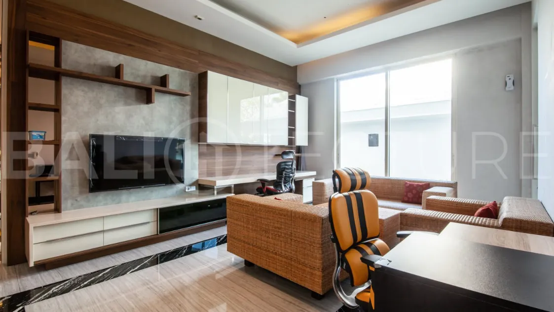 Sophisticated-Cliffside-Villa-with-Stunning-Ocean-Views-for-Sale-near-Pandawa-Beach-Bali-35
