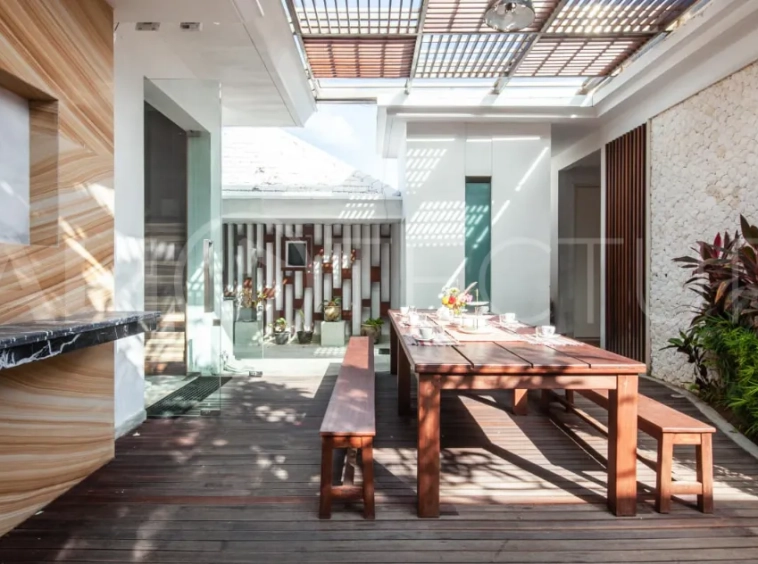 Sophisticated-Cliffside-Villa-with-Stunning-Ocean-Views-for-Sale-near-Pandawa-Beach-Bali-9