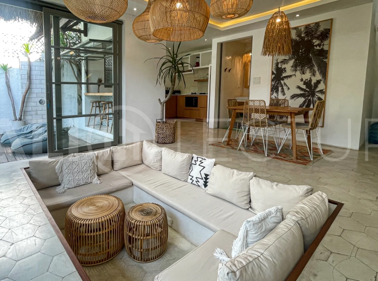Bohemian-Inspired-Villa-for-Sale-between-Tumbak-Bayuh-and-Buduk-1