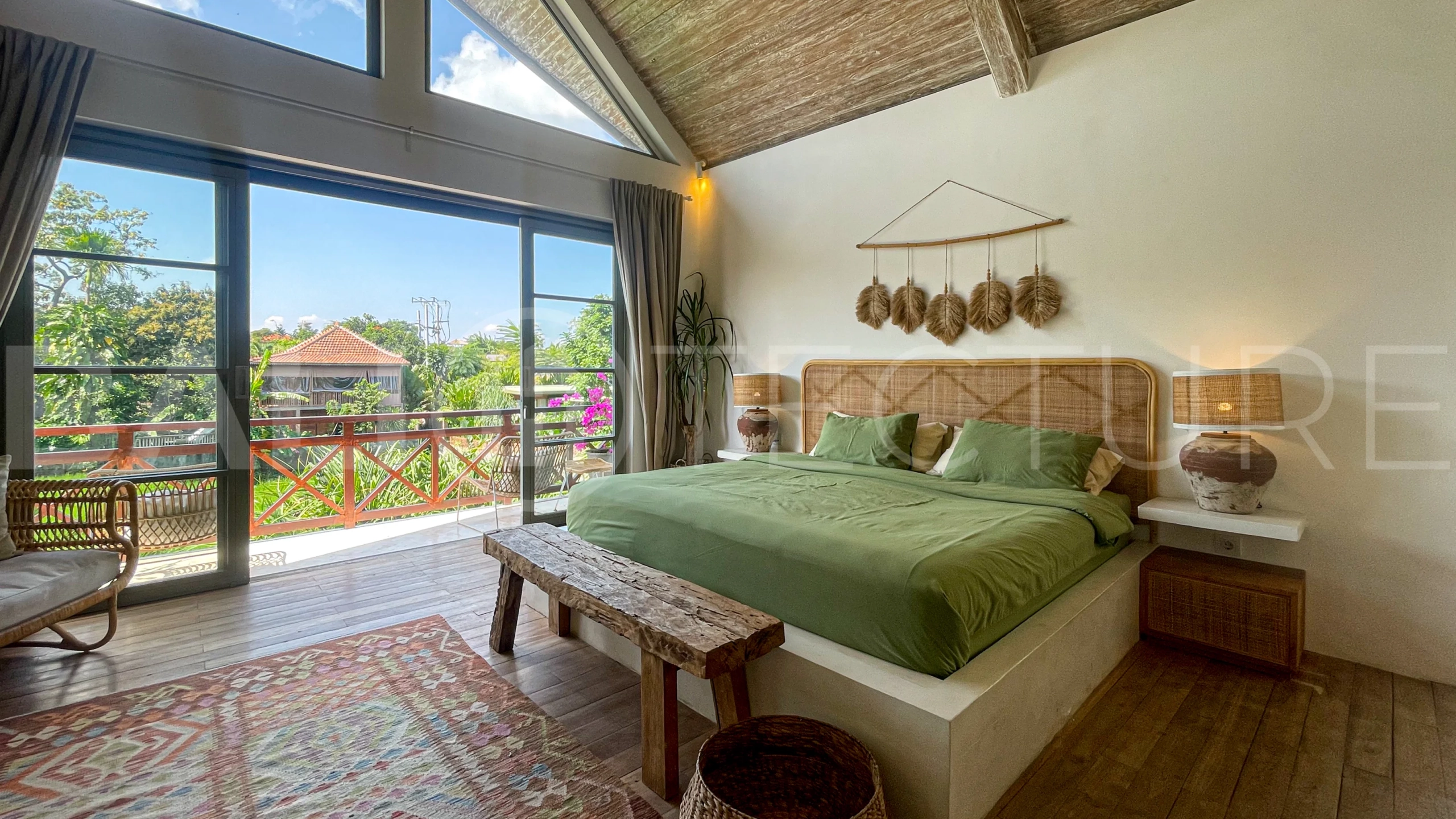 Bohemian-Inspired-Villa-for-Sale-between-Tumbak-Bayuh-and-Buduk-12
