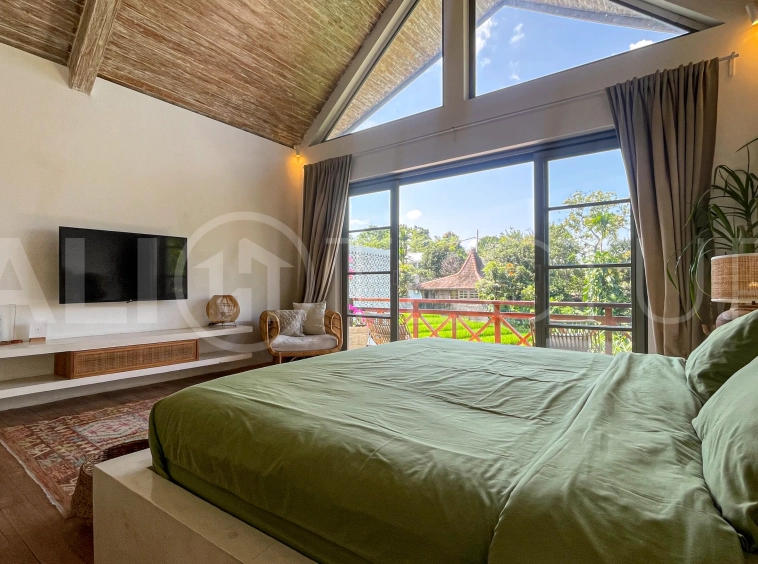 Bohemian-Inspired-Villa-for-Sale-between-Tumbak-Bayuh-and-Buduk-13