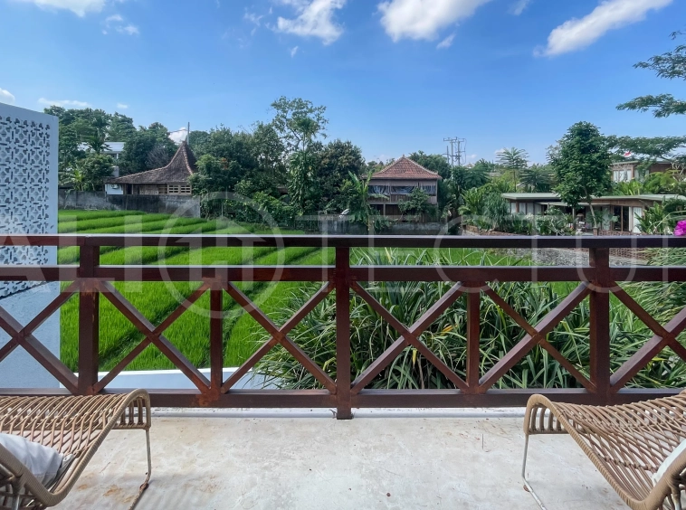 Bohemian-Inspired-Villa-for-Sale-between-Tumbak-Bayuh-and-Buduk-17